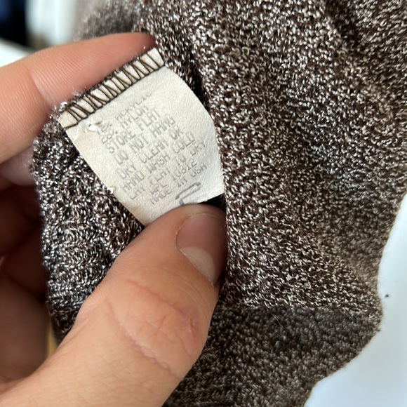 Size 2 gorgeous John Vass knit top - Picture 5 of 5